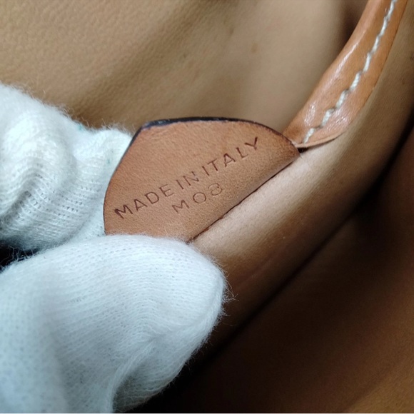 Celine Triomphe Vintage Crossbody - Picture 9 of 9